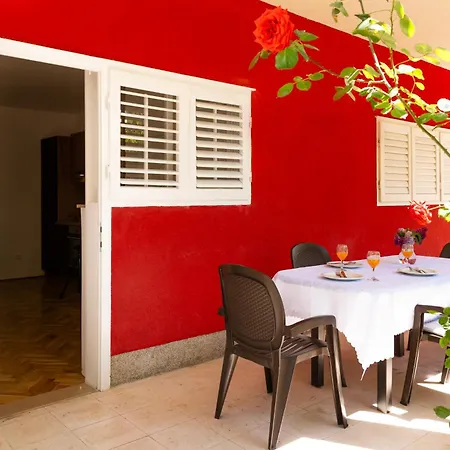 Apartment Goreta *